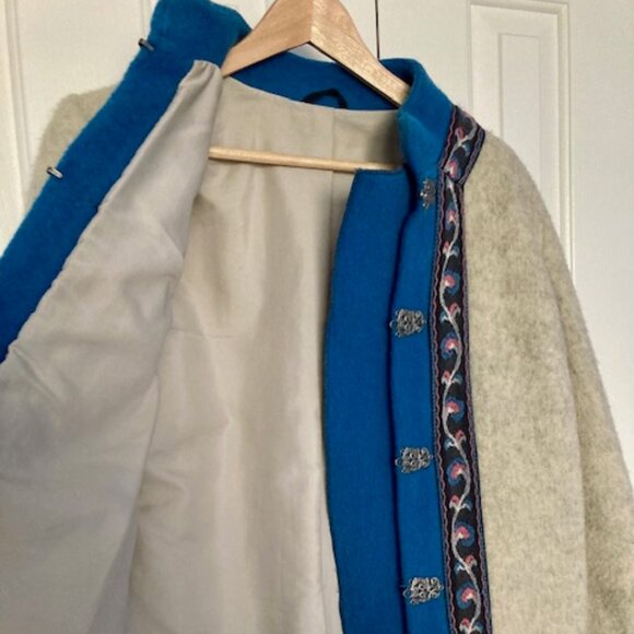 Vintage Evebøfoss Firda Norwegian Wool Coat - Picture 5 of 6